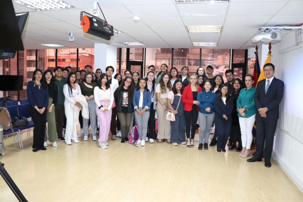 Consejo de Comunicación compartió experiencias y conocimientos con estudiantes de la FACSO foto 5 